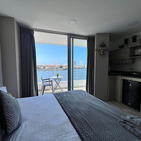 Bahia 79 Apartasuites Cerca Al Centro Cartagena エクステリア 写真