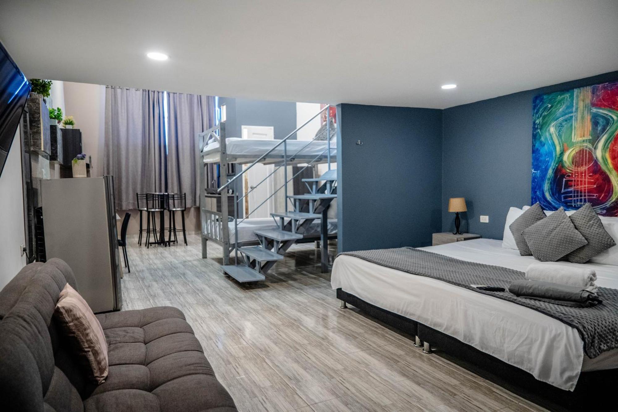 Bahia 79 Apartasuites Cerca Al Centro Cartagena エクステリア 写真