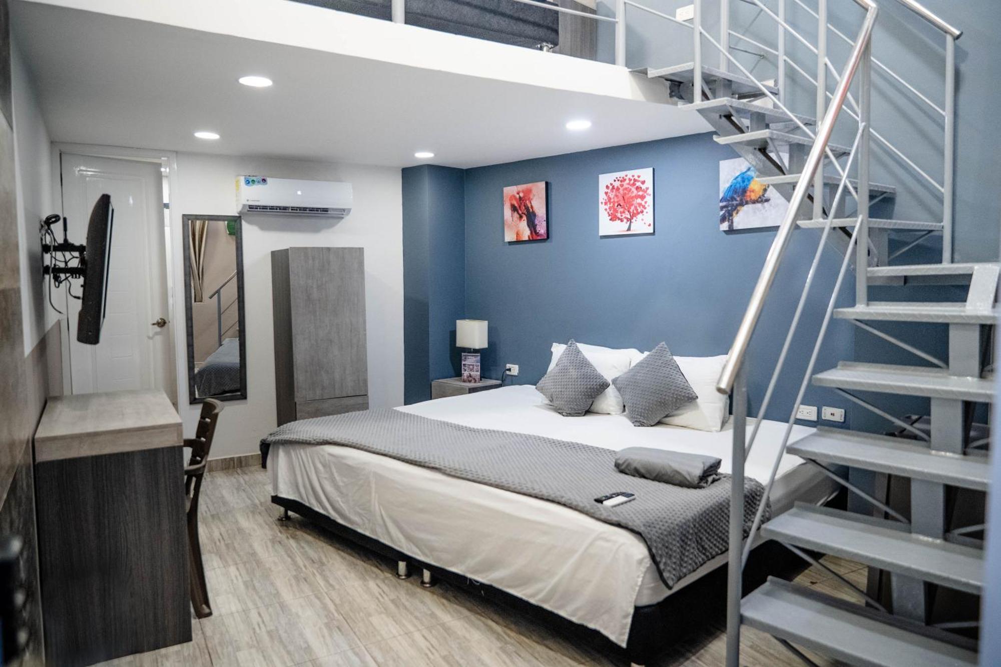 Bahia 79 Apartasuites Cerca Al Centro Cartagena エクステリア 写真