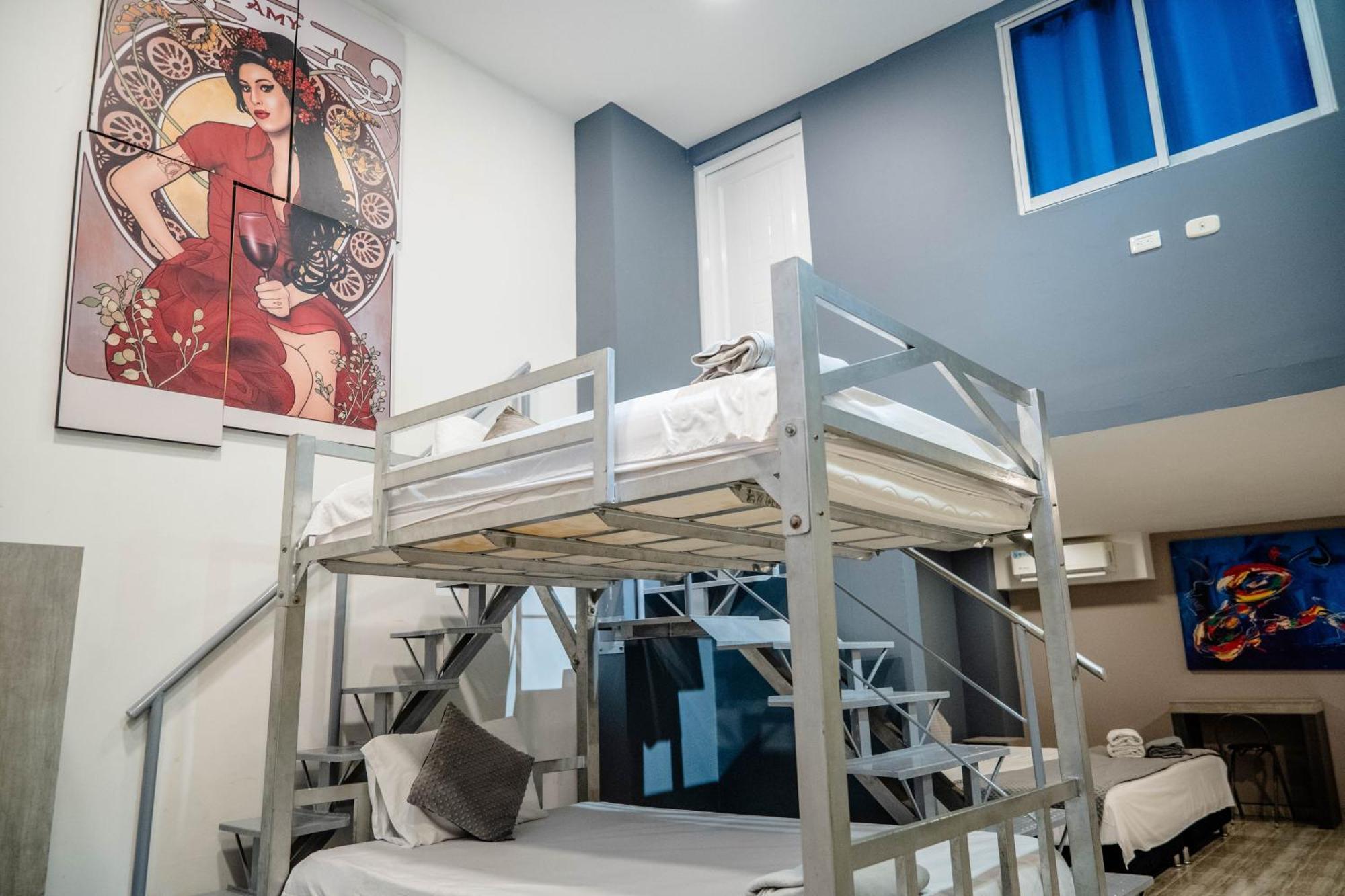 Bahia 79 Apartasuites Cerca Al Centro Cartagena エクステリア 写真