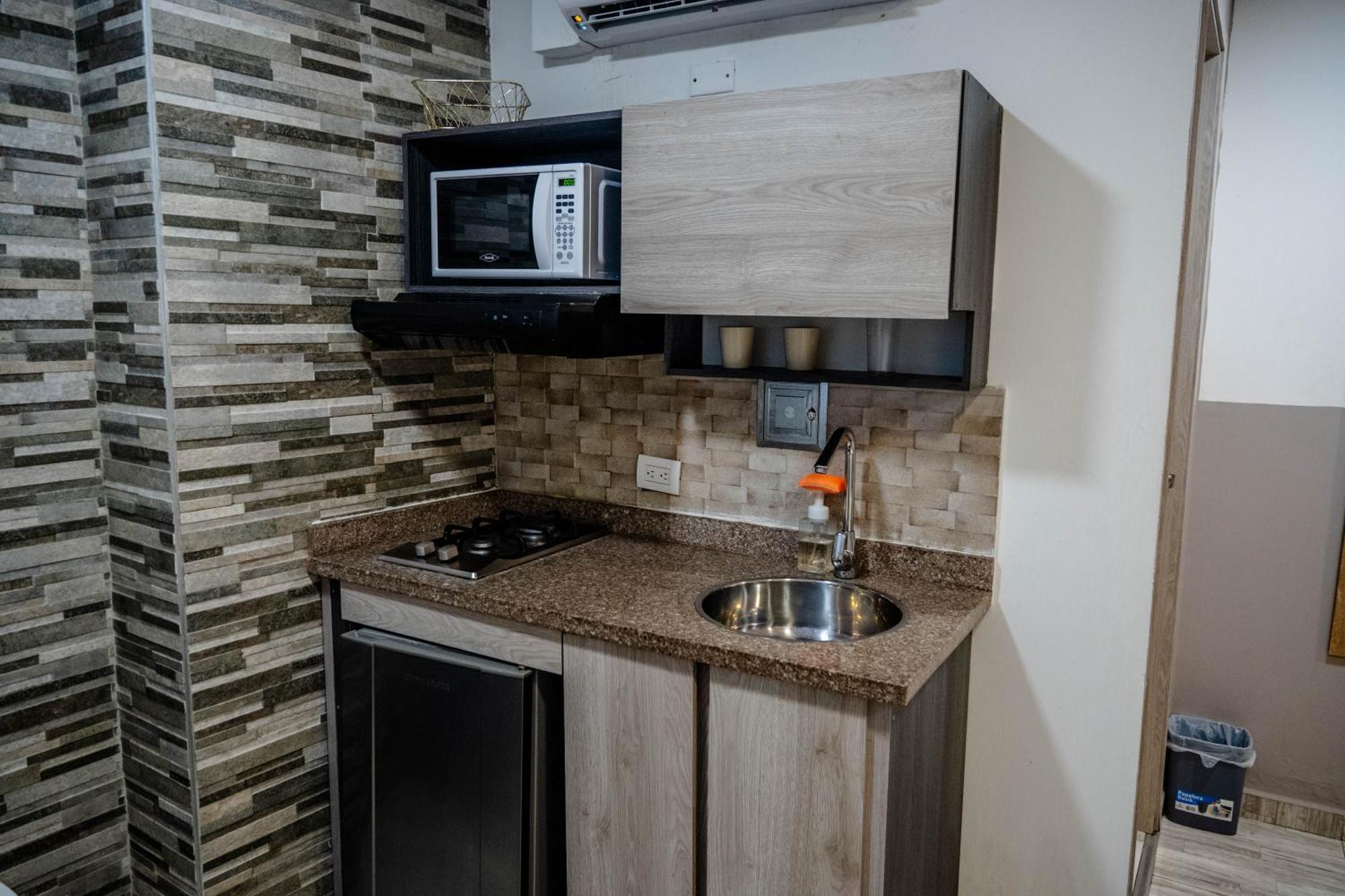 Bahia 79 Apartasuites Cerca Al Centro Cartagena エクステリア 写真