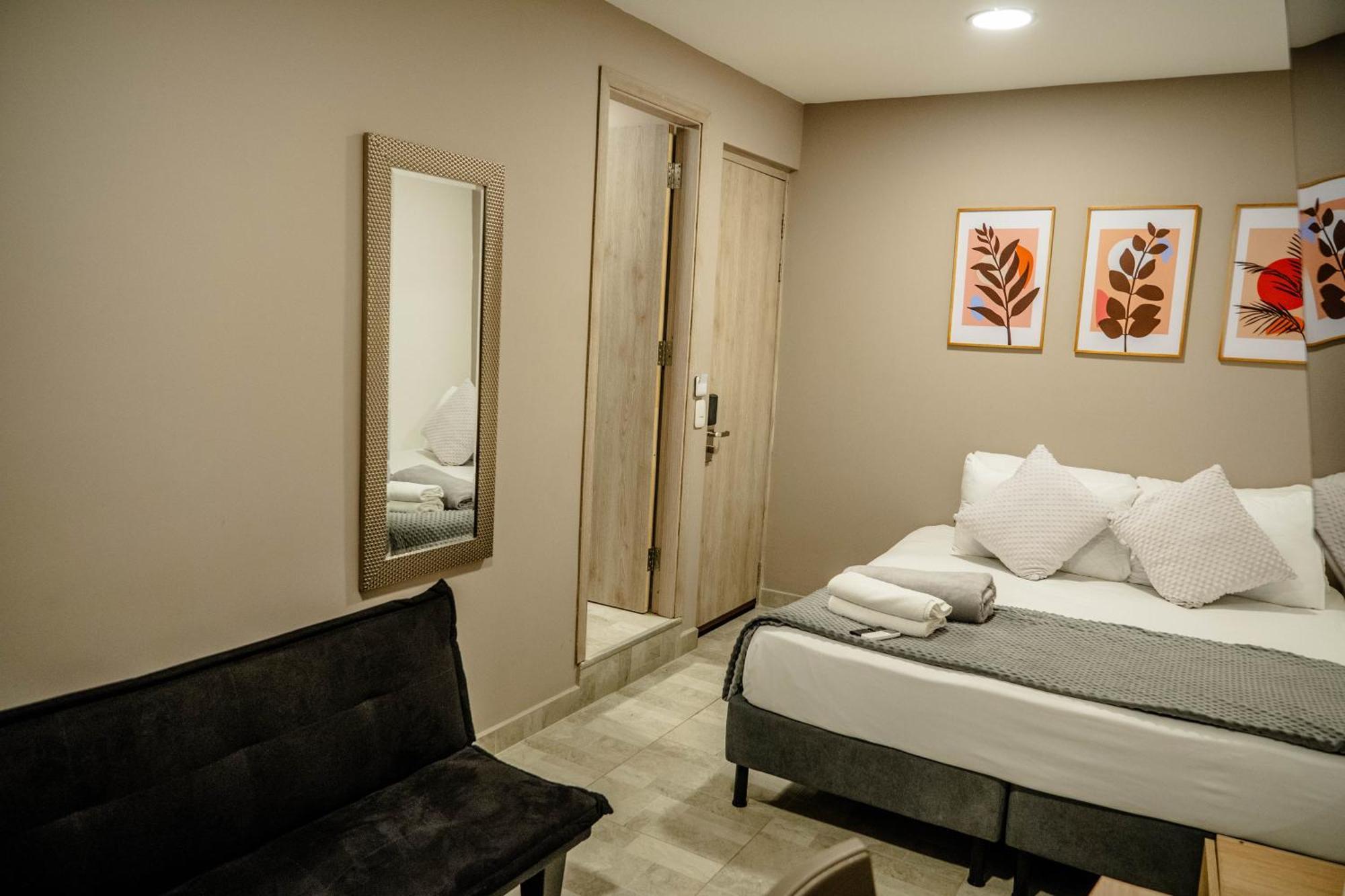 Bahia 79 Apartasuites Cerca Al Centro Cartagena エクステリア 写真