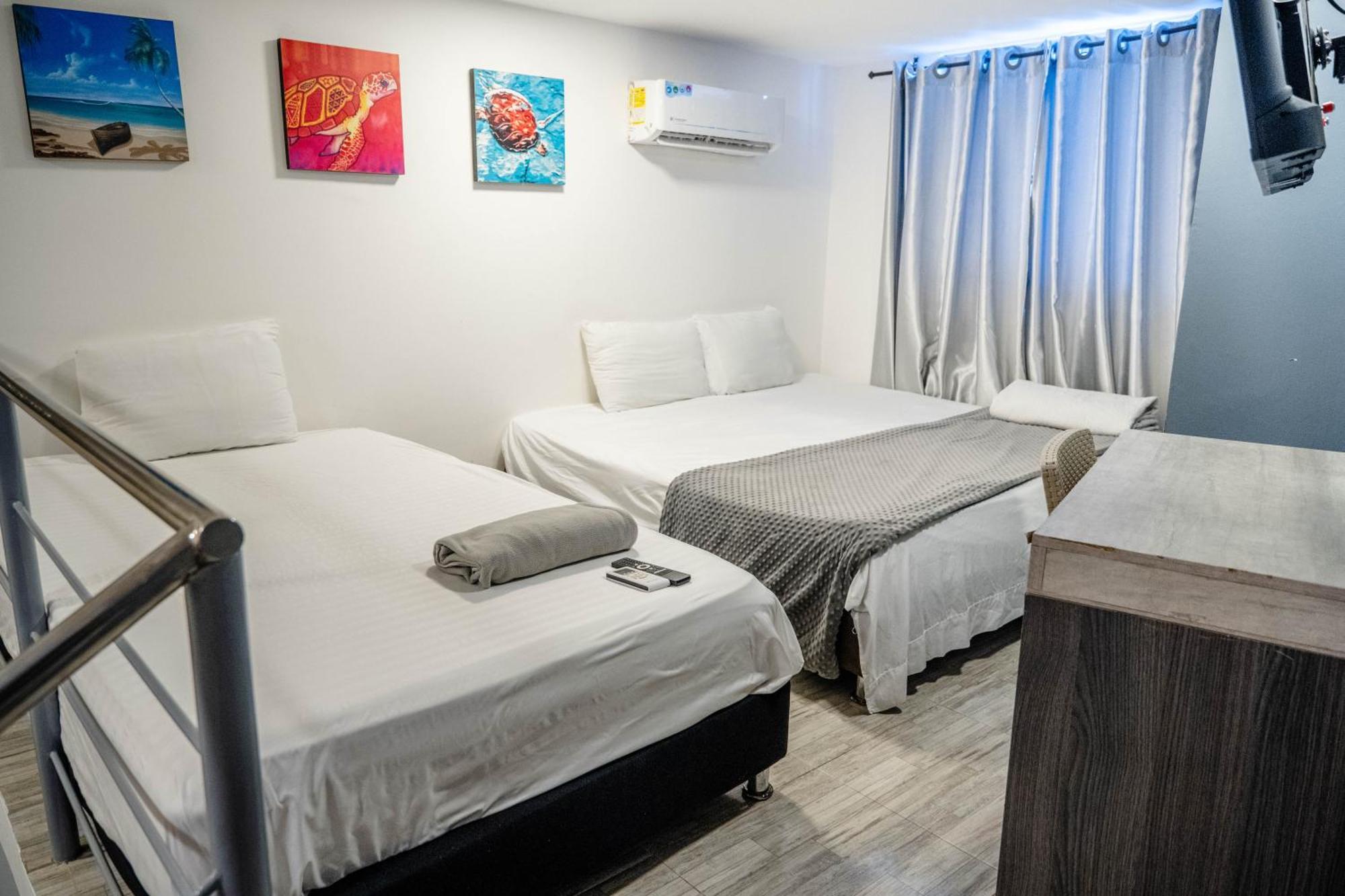 Bahia 79 Apartasuites Cerca Al Centro Cartagena エクステリア 写真