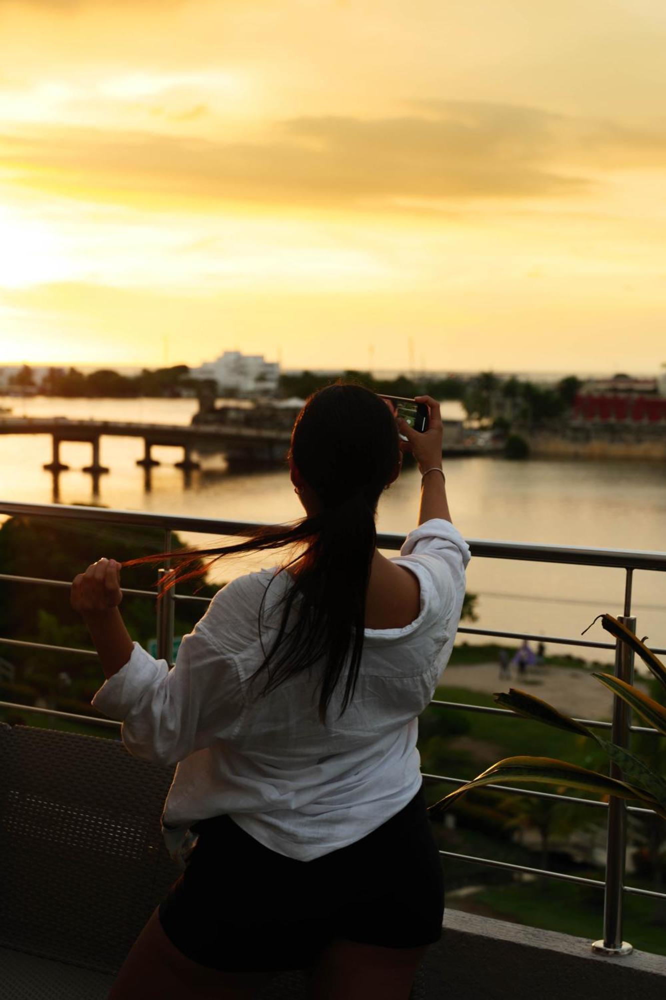 Bahia 79 Apartasuites Cerca Al Centro Cartagena エクステリア 写真