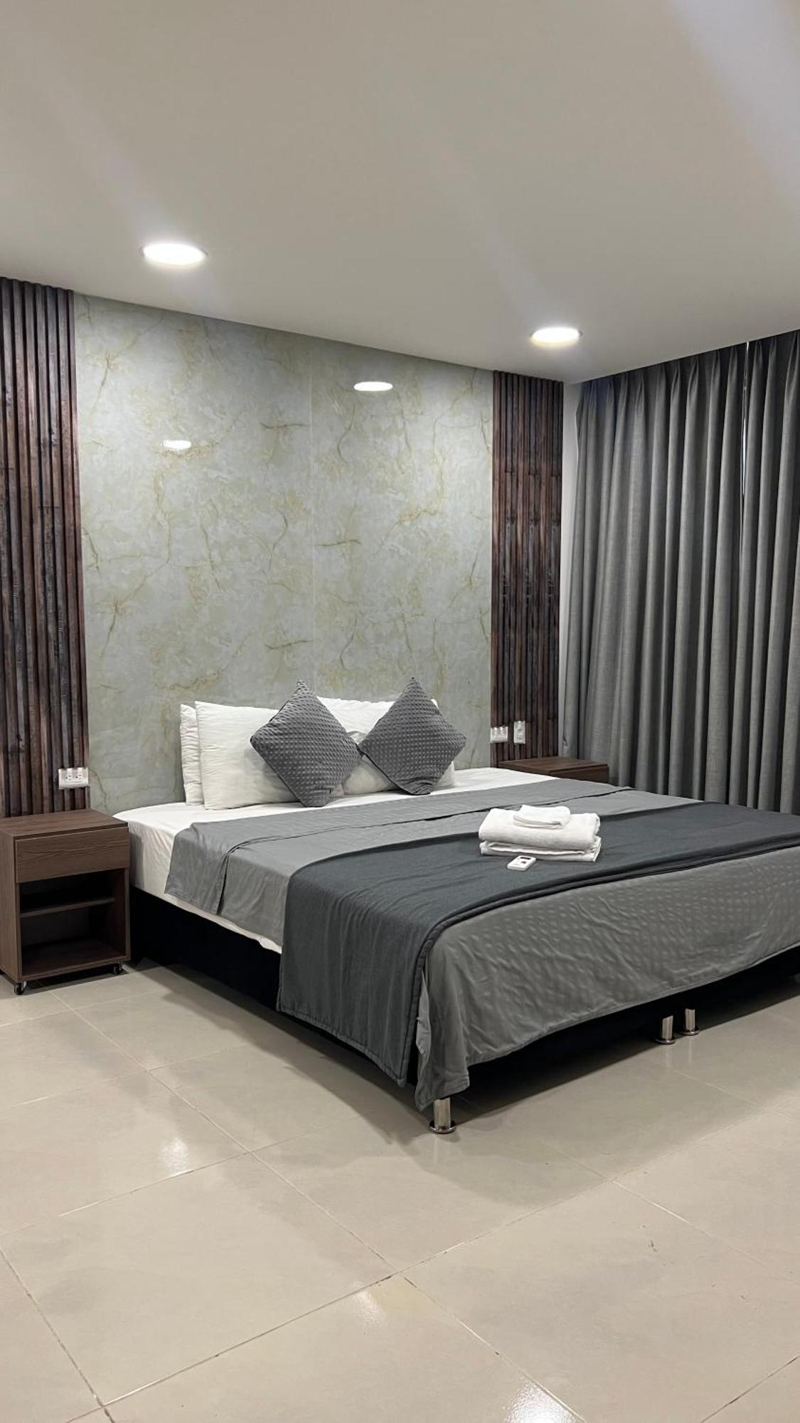 Bahia 79 Apartasuites Cerca Al Centro Cartagena エクステリア 写真